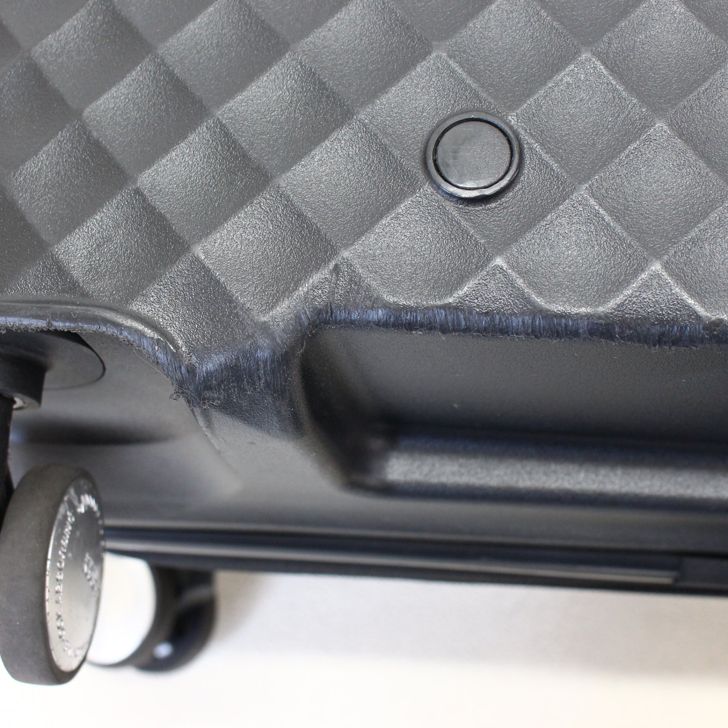 [中古(C)] [5-8泊向けサイズ]AMERICAN TOURISTER スクアセム スピナー66 エキスパンダブル QJ2-09002 69L/拡張時78L ハードスーツケース americantourister-squasem66-bk　[可]