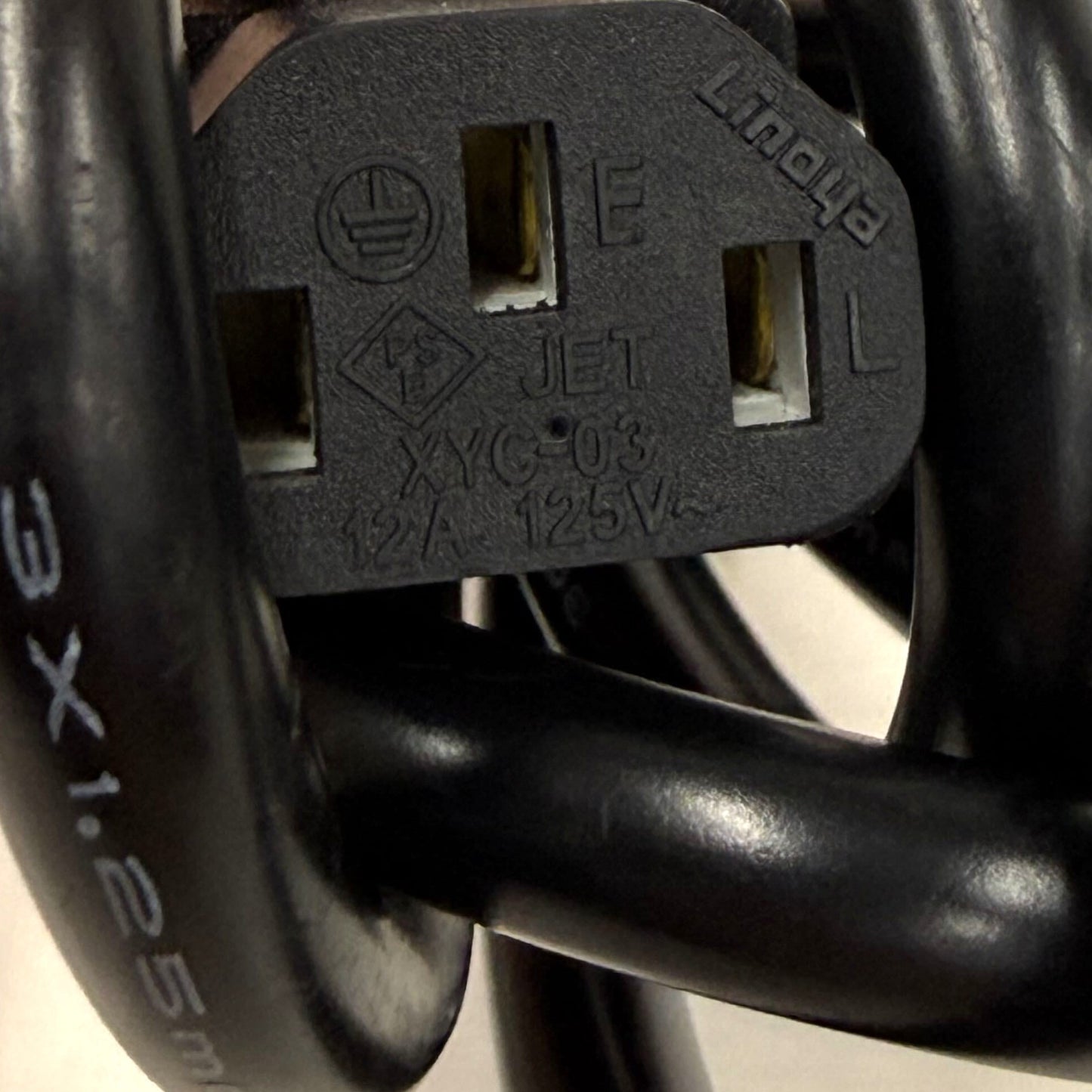 BLUETTI(ブルーティ) ポータブル電源 AC180（1152Wh）　bluetti-ac180   整備済みアウトレット品 [良い(B)]