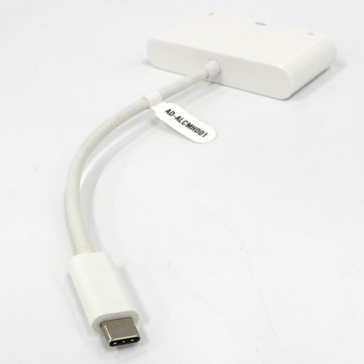 [中古(A)] サンワサプライ USB Type C-HDMIマルチ変換アダプタ ad-alcmhd01 [非常に良い]
