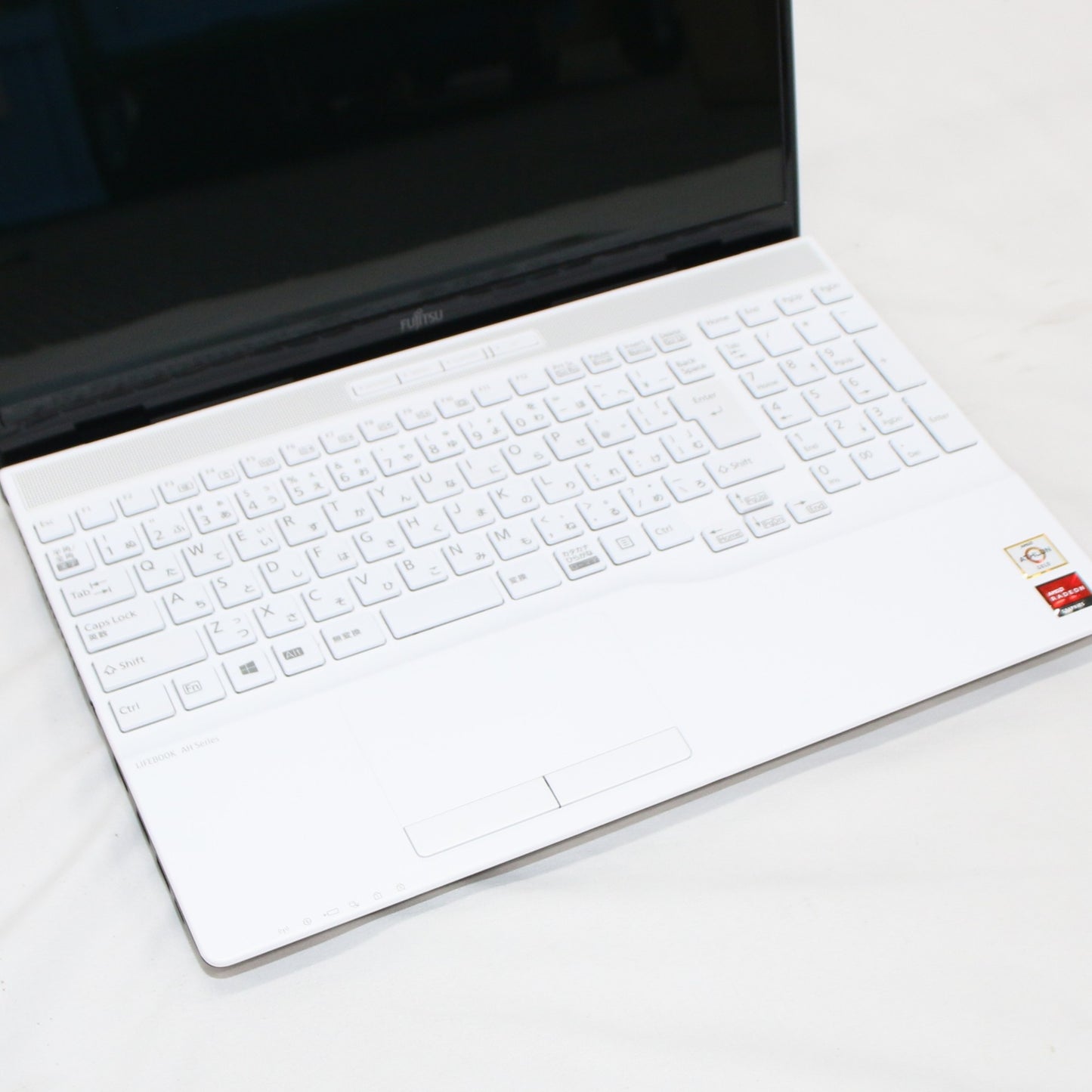 [中古(C)] 【Office非搭載】富士通 ノートPC LIFEBOOK 15.6 型 AH42/E1 256GB（Windows 10 Home 64bit）　fmva42e1w1 fmva42e1w1　[可]