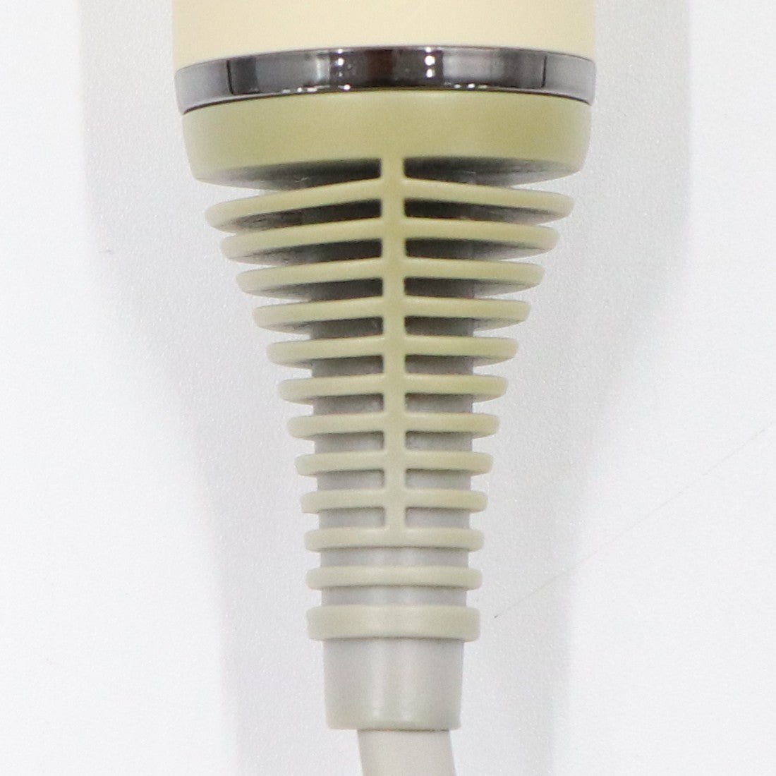 絹女 KINUJO(キヌージョ) Hair Dryer ヘアドライヤー KH00　kh001  ホワイト 整備済みアウトレット品 [中古(C)]