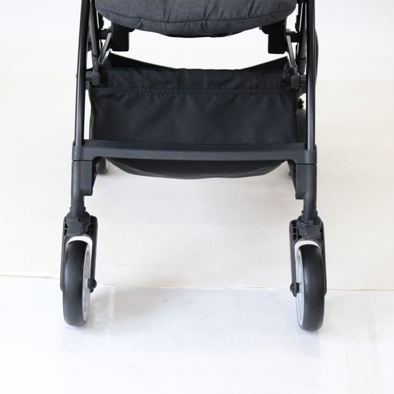 コンビ ホワイトレーベルスゴカルminimo エッグショックDMデュックブラック