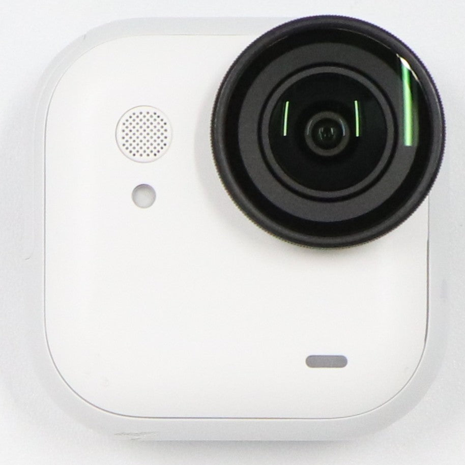 Insta360 GO Ultra 標準キット アクションカメラ　insta360-go-ultra-wh  ホワイト 整備済みアウトレット品 [中古(C)]