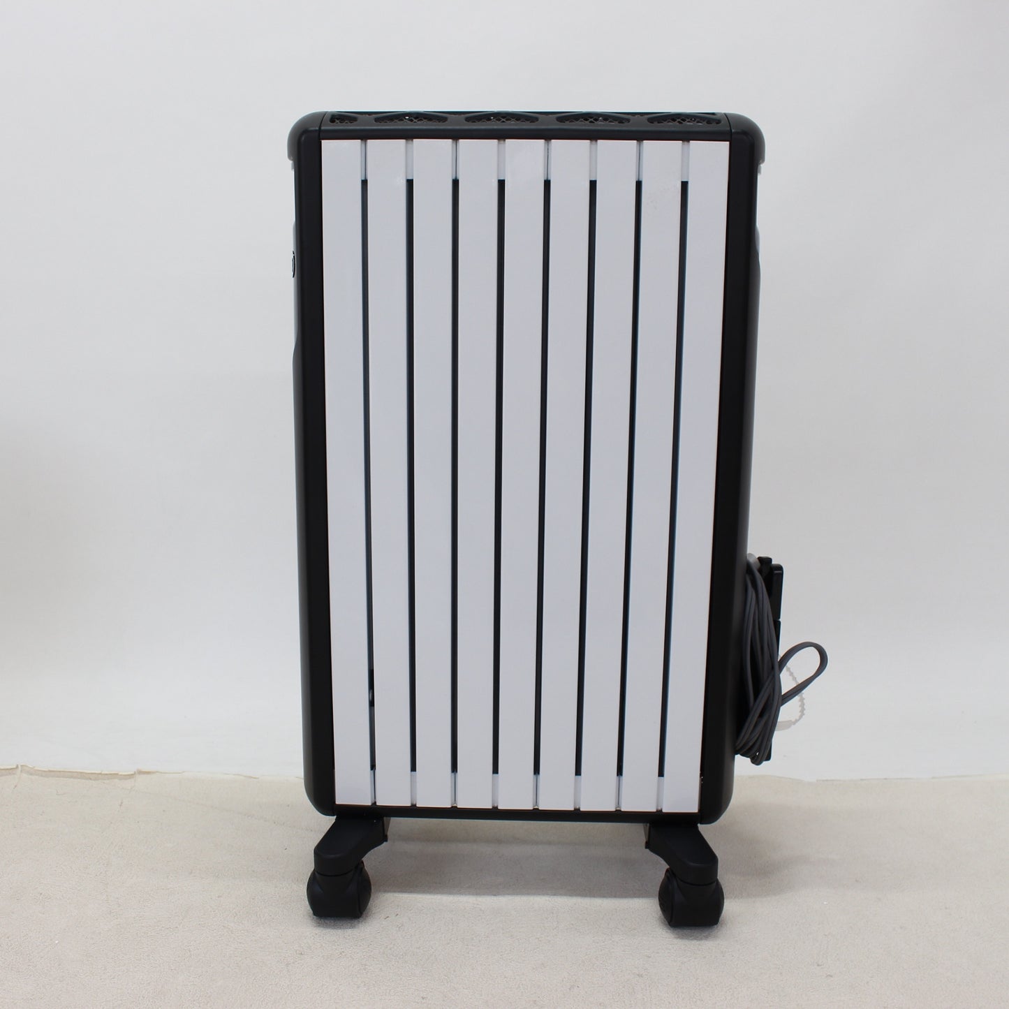 [中古(C)] [2022年発売モデル] デロンギ マルチダイナミックヒーター Wi-Fiモデル MDHAA12WIFI-BK ピュアホワイト+マットブラック (暖房目安 8～10畳)  mdhaa12wifi-bk mdhaa12wifi-bk　[可]