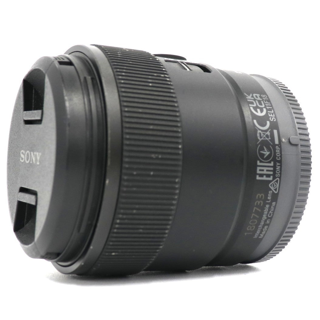 ソニー E 11mm F1.8 SEL11F18 大口径超広角単焦点レンズ sel11f18   整備済みアウトレット品 [良い(B)]