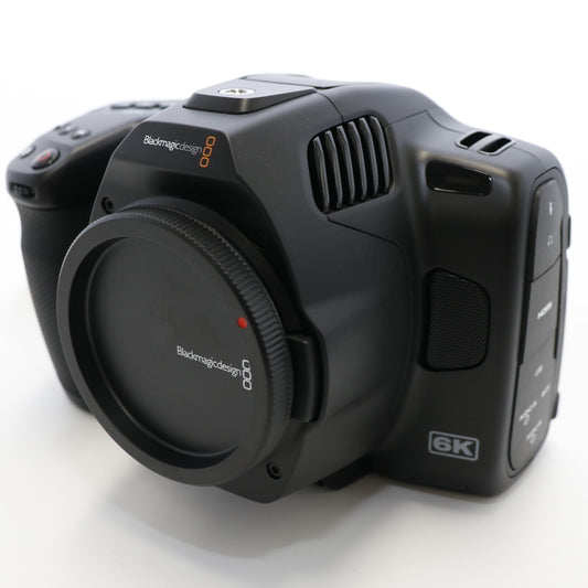 [中古(A)] Blackmagic Design Pocket Cinema Camera 6K Pro シネマカメラ EFマウント(BMPCC6K) bmpcc6kpro [非常に良い]