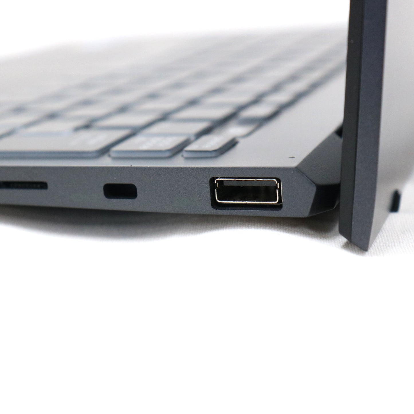 【Office非搭載】MSI(エムエスアイ) Prestige-13Evo-A12M-3117JP(Windows11 Home) ノートパソコン prestige-13evo-a12m-3117jp-sg  ステラグレイ 整備済みアウトレット品 [中古(C)]