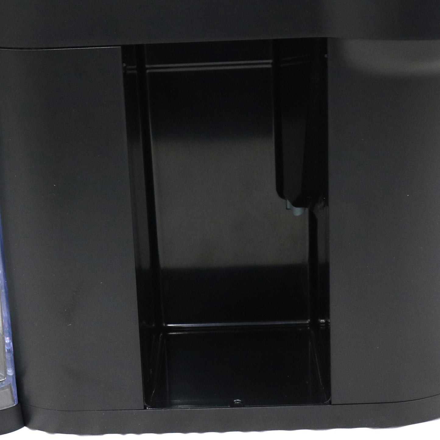 ネスプレッソ「ヴァーチュオ ラティシマ」　gdv5-wh-w  マットホワイト 整備済みアウトレット品 [良い(B)]