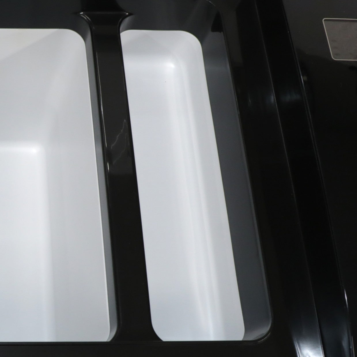 [ジャンク] [20L]クラカ(kuraca) ポータブル冷蔵 冷凍庫 KFERA-20-WH kfera-20-wh [難あり(D)]