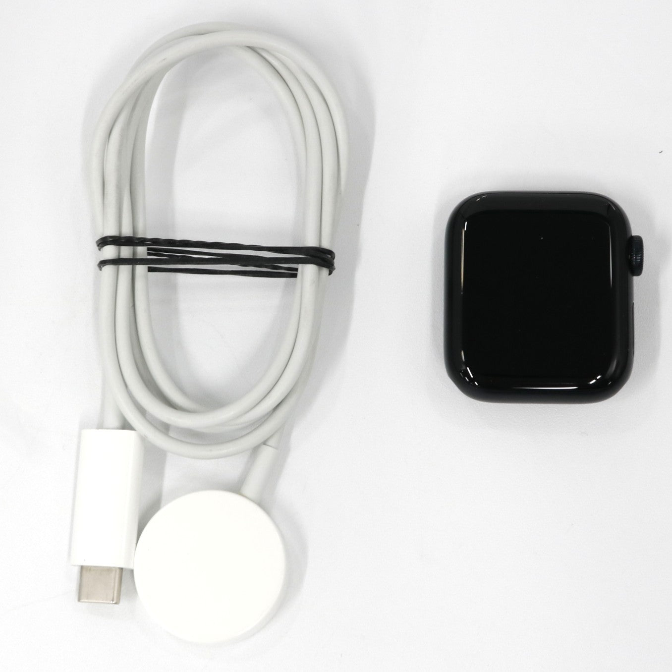 Apple Watch SE(第2世代) GPS 40mm （GPSモデル）a2722-mn  ミッドナイト 整備済みアウトレット品 [良い(B)]