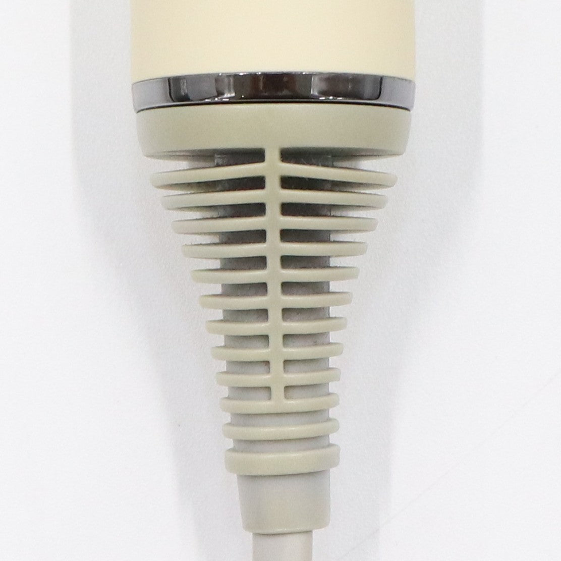 絹女 KINUJO(キヌージョ) Hair Dryer ヘアドライヤー KH00　kh001  ホワイト 整備済みアウトレット品 [中古(C)]