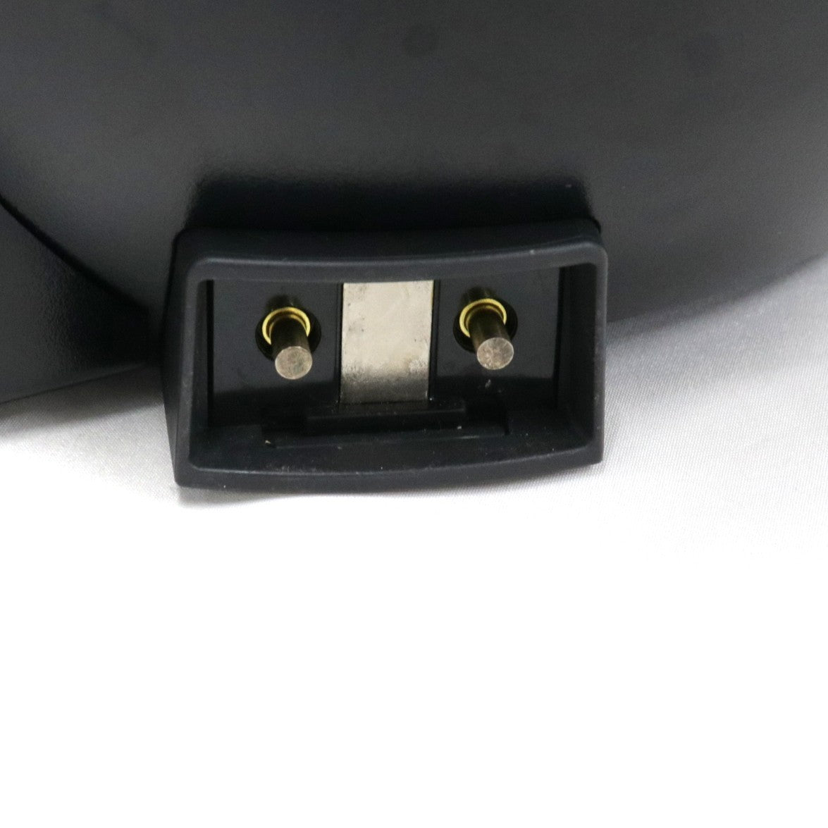 [ジャンク] シャープ ヘルシオ ホットクック KN-HW24H 2〜6人用 2.4L容量　kn-hw24h-b プレミアムブラック[難あり(D)]