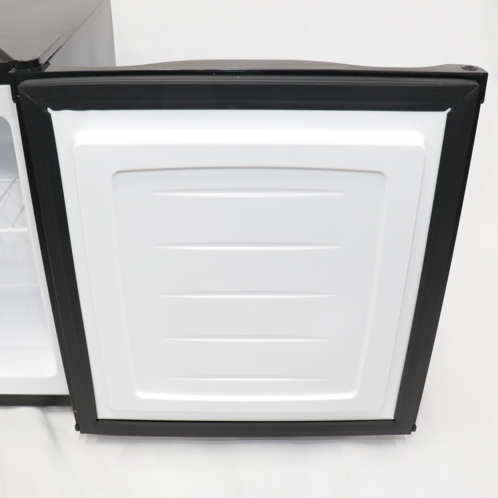 中古(B)] [32L]レンティオ 小型冷凍庫 1ドア セカンド冷凍庫 RN-FZ32