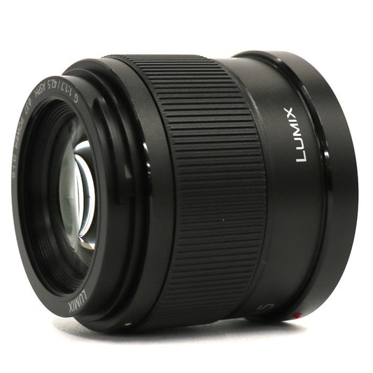 パナソニック LUMIX G 42.5mm/F1.7 ASPH./POWER O.I.S. H-HS043-K 単焦点レンズ ブラック h-hs043-k   整備済みアウトレット品 [中古(C)]