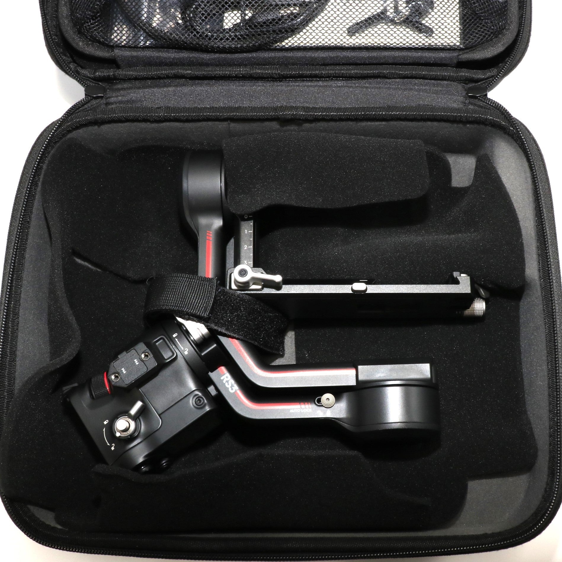 DJI RS 3 Combo 電動3軸ジンバル dji-rs3-combo【可(C)】 DJI RS 3 Combo 電動3軸ジンバル dji-rs3-combo【可(C)】