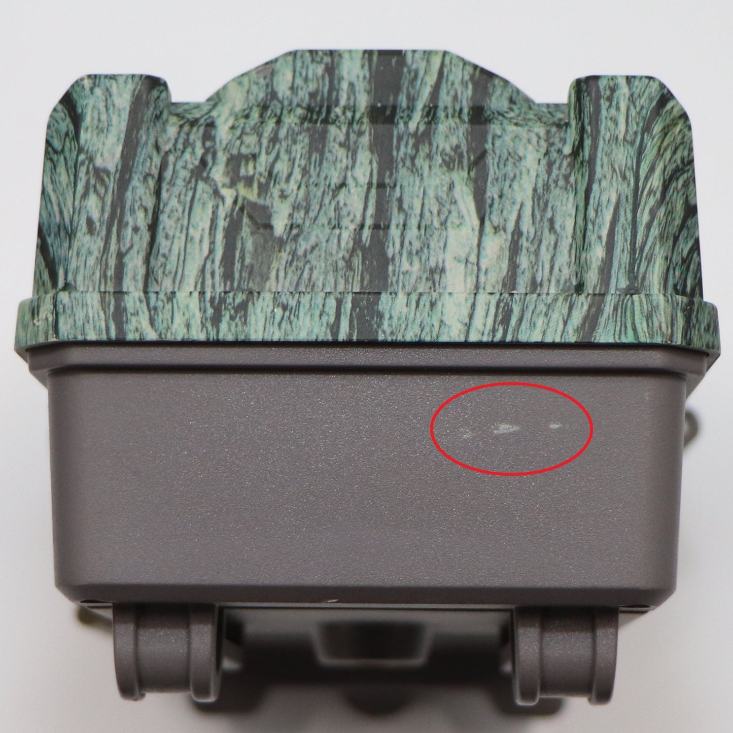 [中古(C)] Bushnell センサーカメラ 屋外型センサーカメラ トロフィーカムXLT 32MPノーグロウDC4K xlt32-mp-dc4k　[可]
