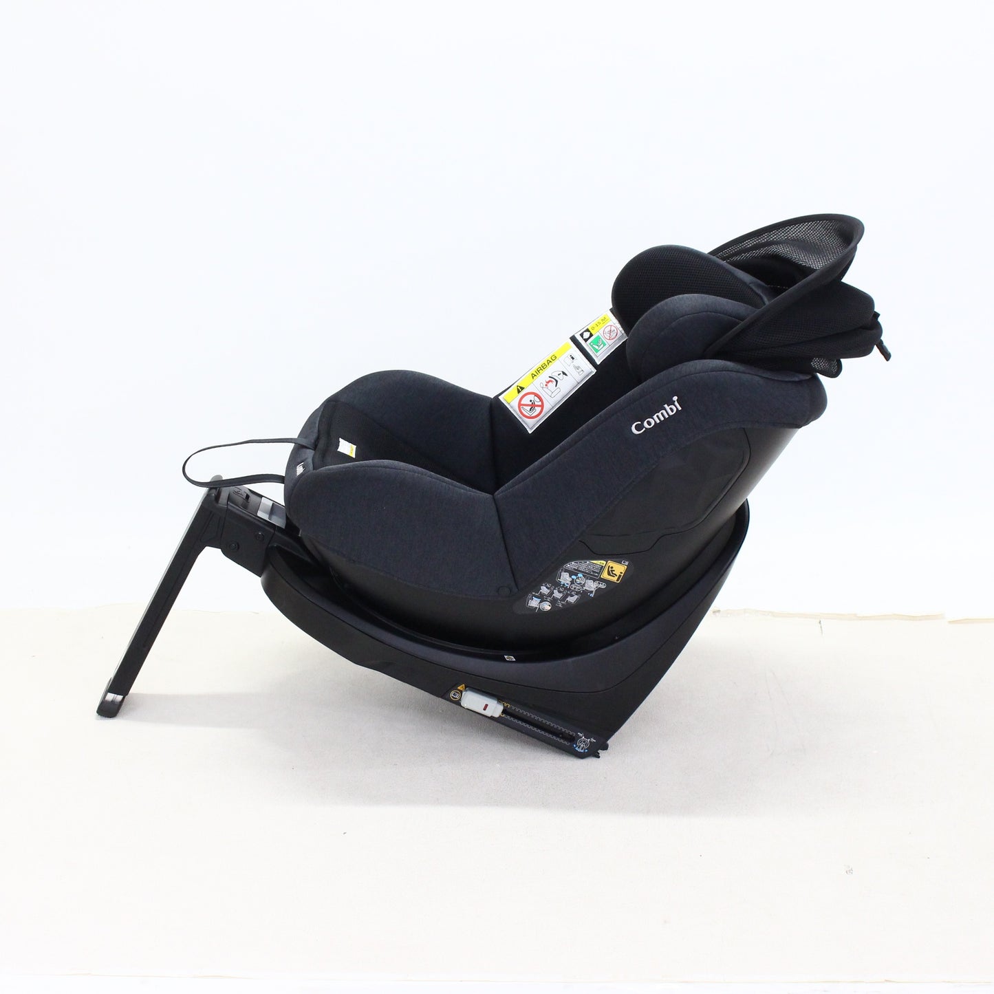 コンビ クルムーヴ R129 エッグショック CA チャイルドシート (ISOFIX固定 / R129適合) 4972990186018  ブラック 整備済みアウトレット品 [中古(C)]