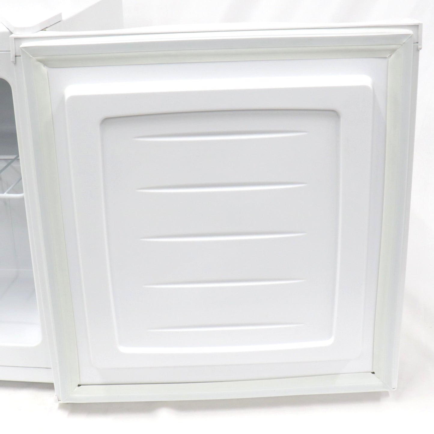 [中古(C)] [32L]レンティオ 小型冷凍庫 1ドア セカンド冷凍庫 RN-FZ32 rn-fz32-wh ホワイトrn-fz32-wh　[可]