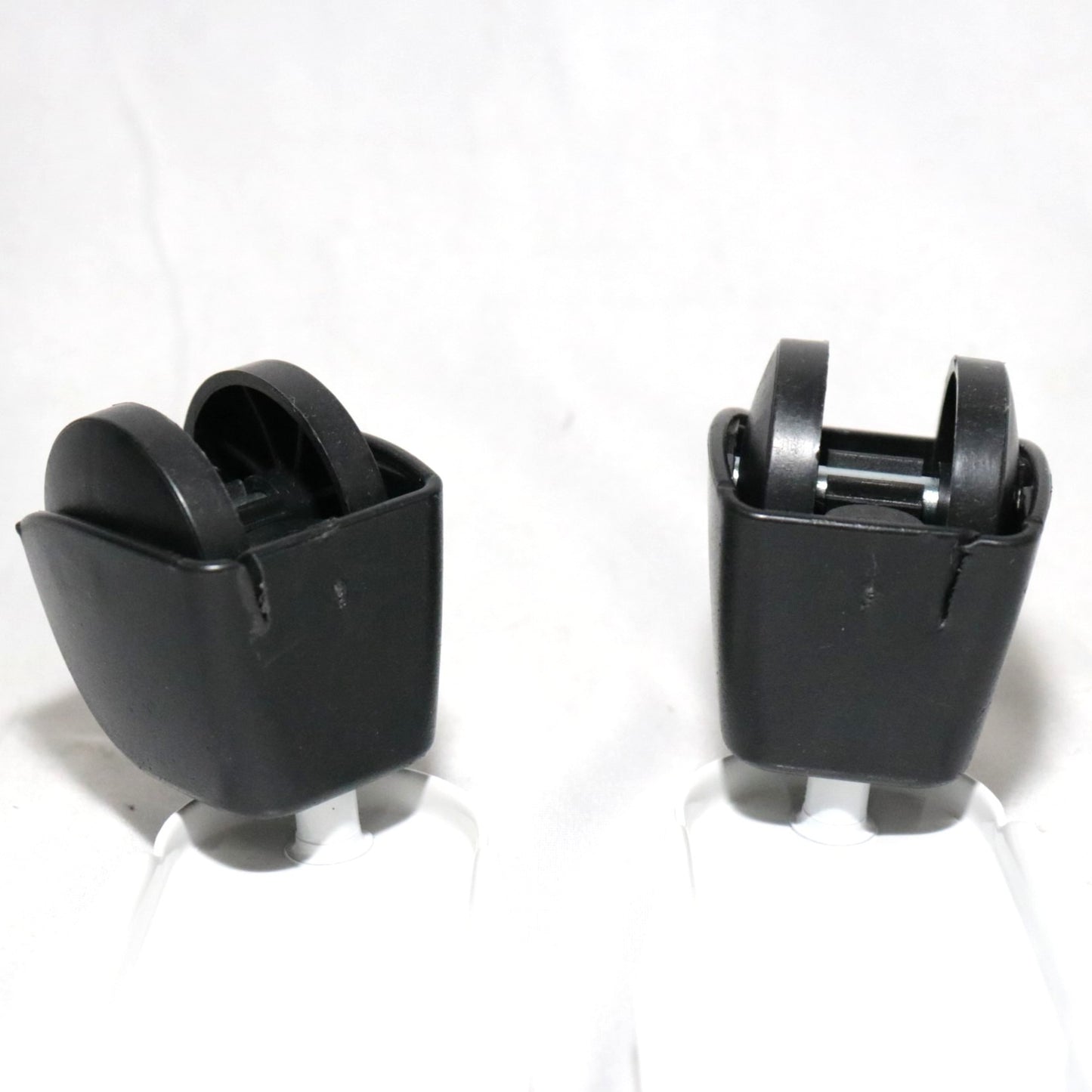 [ジャンク] エレクトロラックス ComfortHeat700 EO12D103C0 オイルヒーター 1200W (暖房目安 8～10畳) eo12d103c0-2 [難あり(D)]
