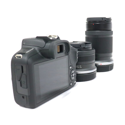 Canon ミラーレスカメラ EOS R100 ダブルズームキット　eos-r100-body-bl  ブラック 整備済みアウトレット品 [中古(A)]