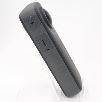 Insta360 X3 360度カメラ アクセサリーセット　insta360-one-x3   整備済みアウトレット品 [中古(C)]