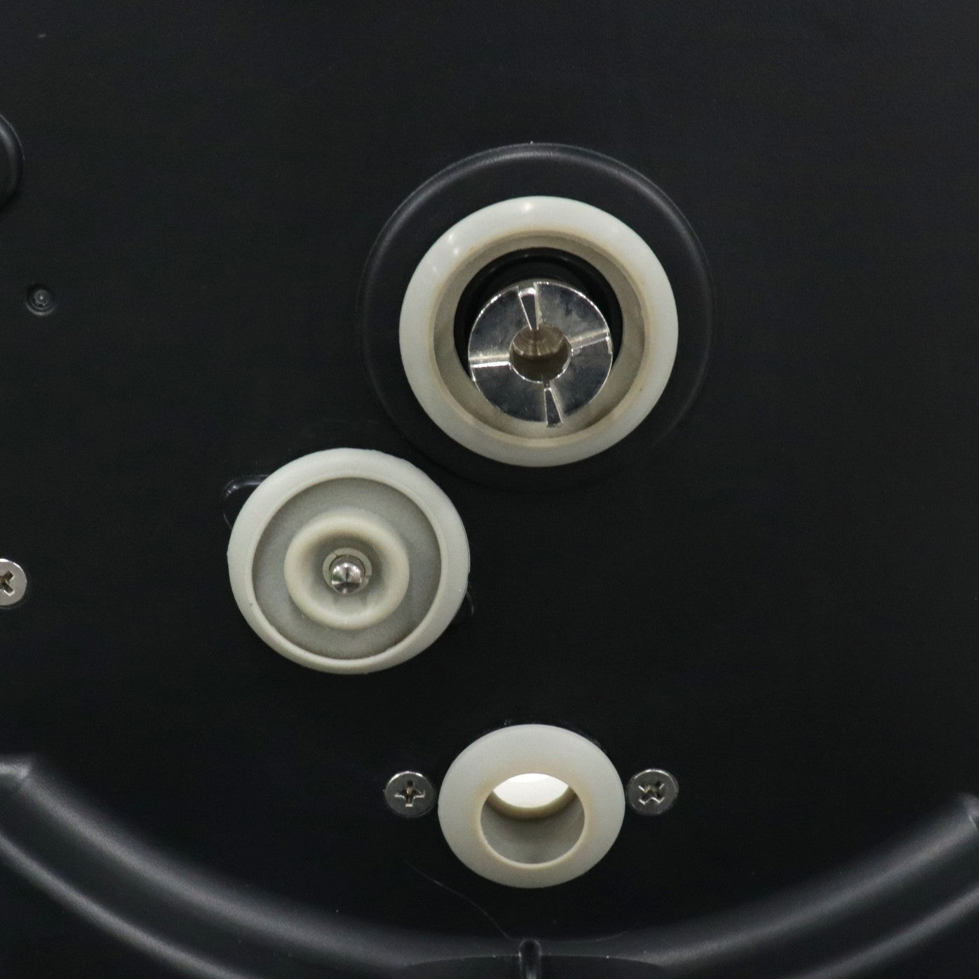 [中古(C)] シャープ ヘルシオ ホットクック KN-HW16G-W 2〜4人用 1.6L容量 kn-hw16g-w ホワイトkn-hw16g-w　[可]