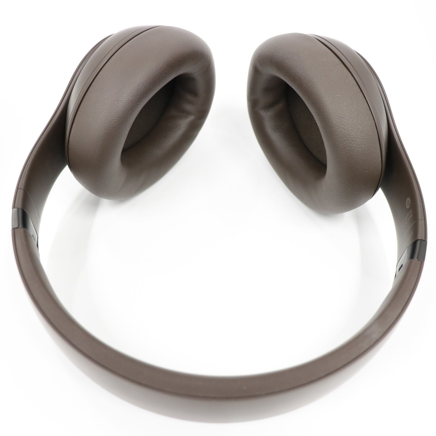 [中古(C)] Beats Studio Pro ワイヤレスノイズキャンセリングヘッドフォン studiopro-db ディープブラウン[可]