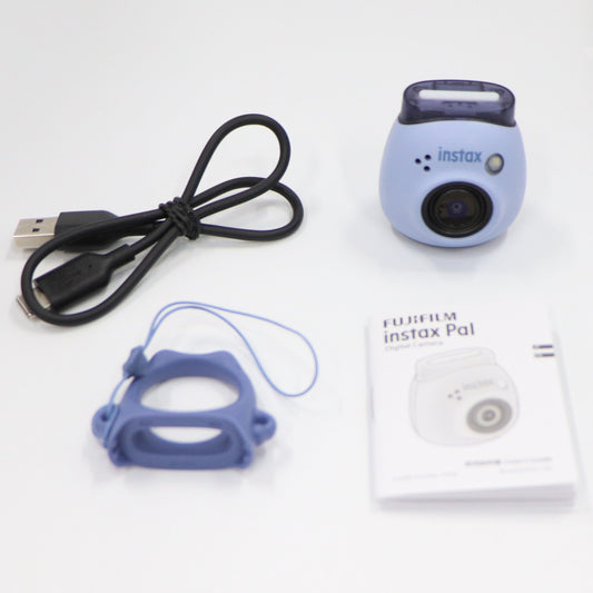 [中古(A)] FUJIFILM 手のひらサイズカメラ チェキ INSTAX Pal ラベンダーブルー 広角レンズ マルチフォーマット INS PAL BLUE ラベンダーブルー[非常に良い]