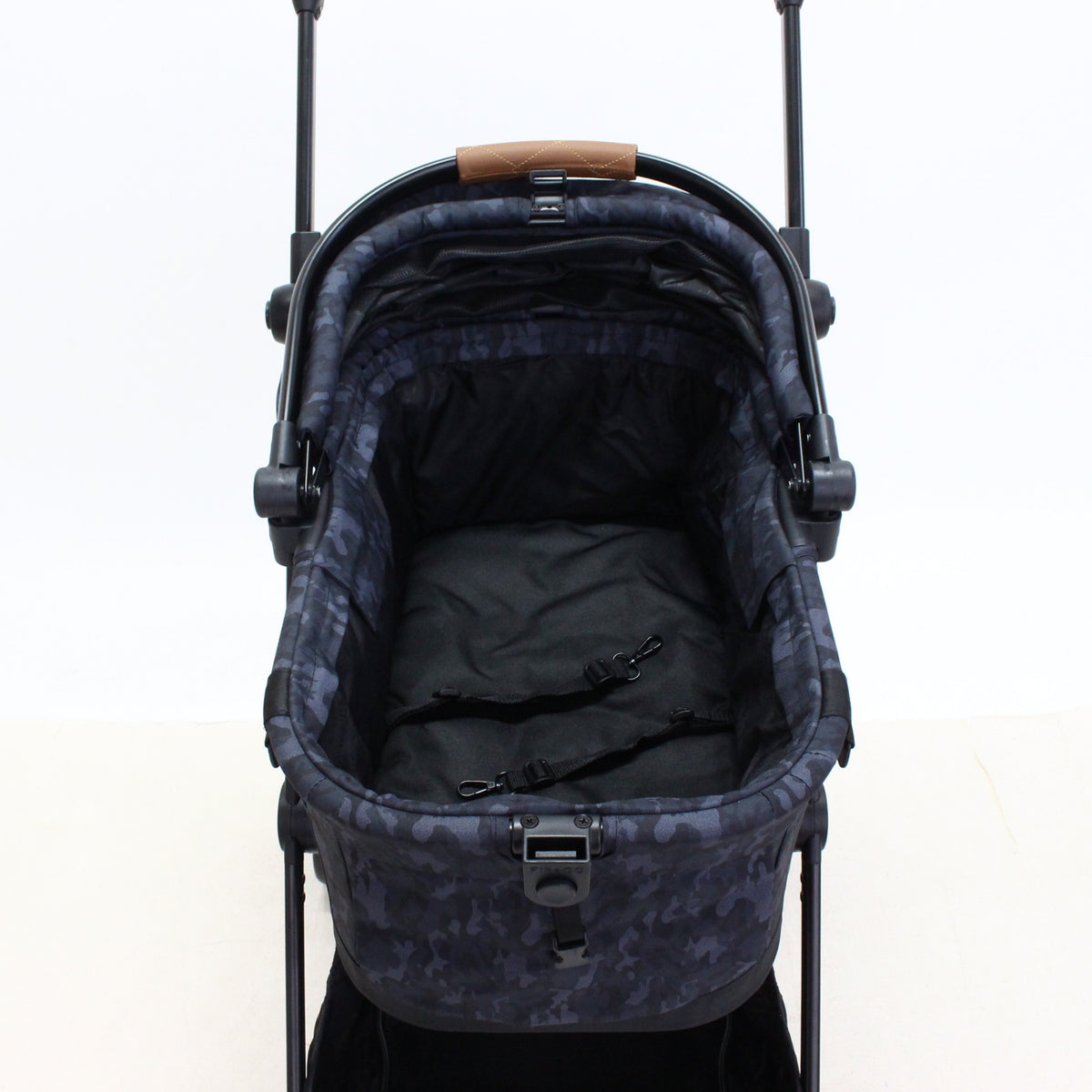 コンビ ペット用カート フィカゴー フリッタプラス 4711233396025  ブラックカモフラージュ 整備済みアウトレット品 [中古(C)]