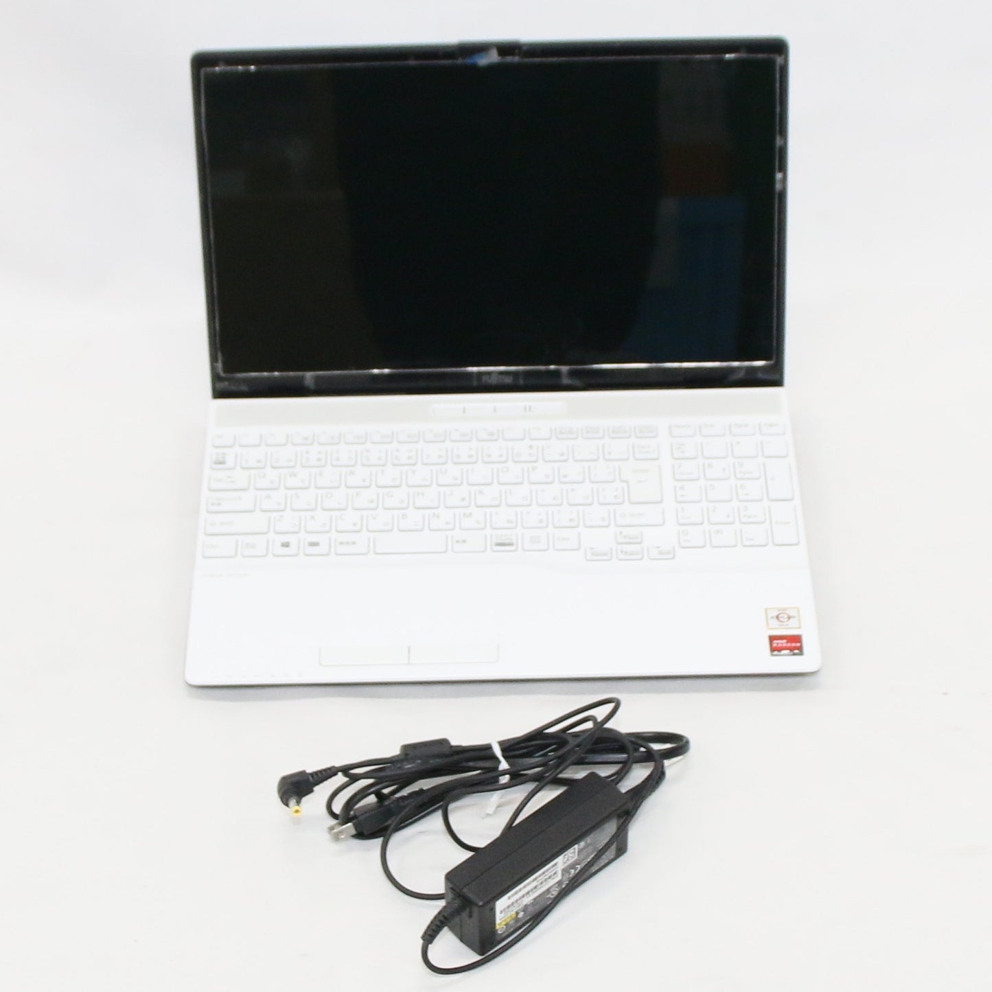 [中古(C)] 【Office非搭載】富士通 ノートPC LIFEBOOK 15.6 型 AH42/E1 256GB（Windows 10 Home 64bit）　fmva42e1w1 fmva42e1w1　[可]