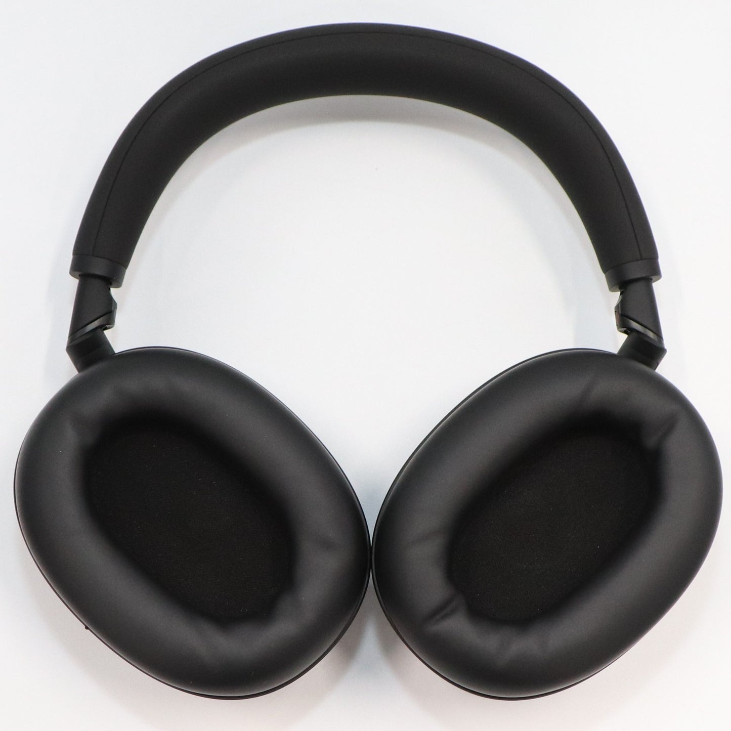 ソニー WH-1000XM6 ワイヤレスノイズキャンセリングヘッドホン wh-1000xm6-b  ブラック 整備済みアウトレット品 [良い(B)]