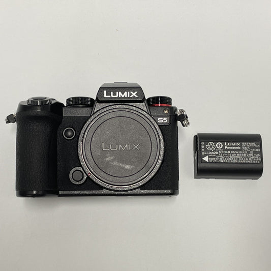 [中古(C)] パナソニック LUMIX DC-S5 ボディ ミラーレス一眼 lumix-dc-s5-body [可]