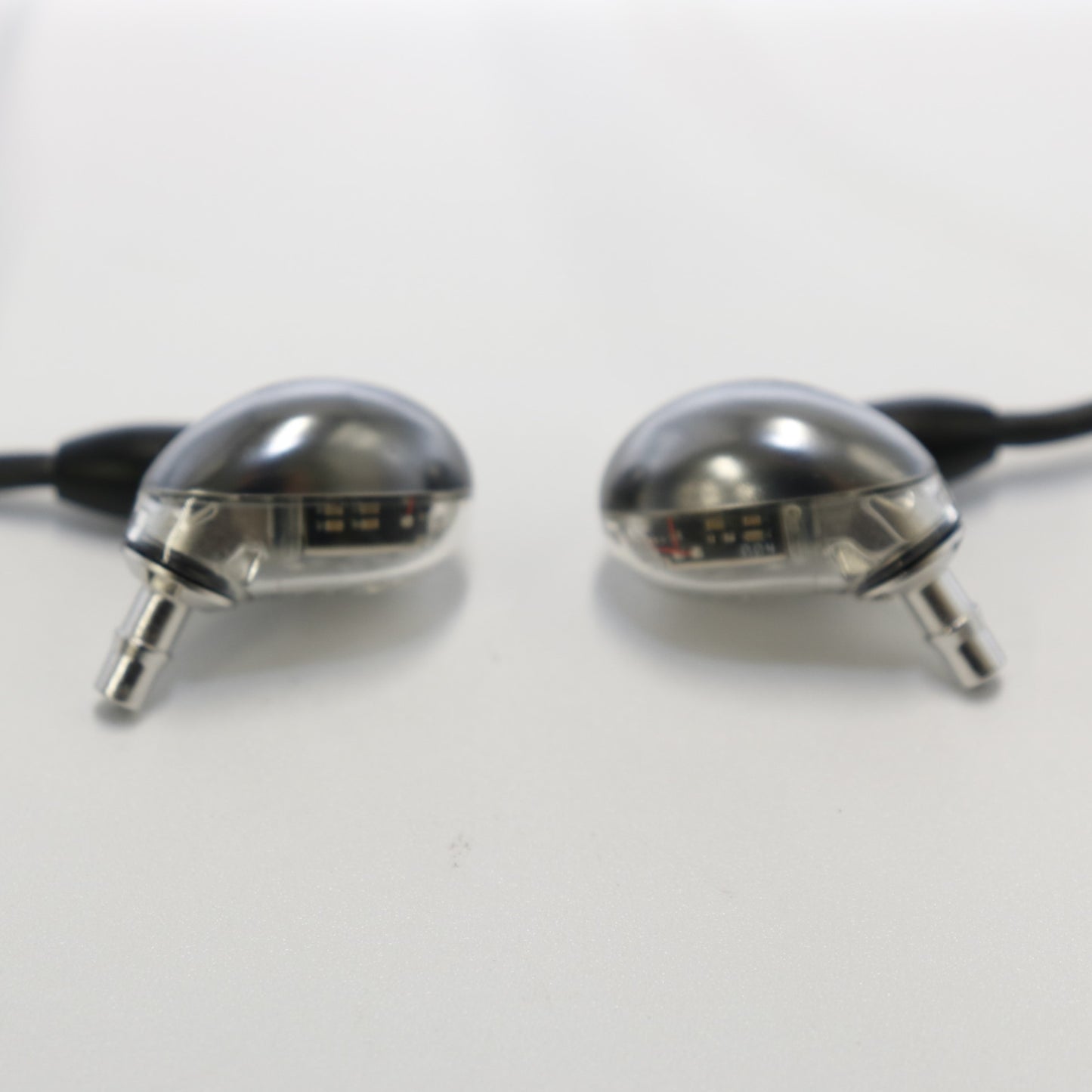 [中古(A)] SHURE SE846 高遮音性イヤホン（第2世代）se846g2gt グラファイトシルバー[非常に良い]