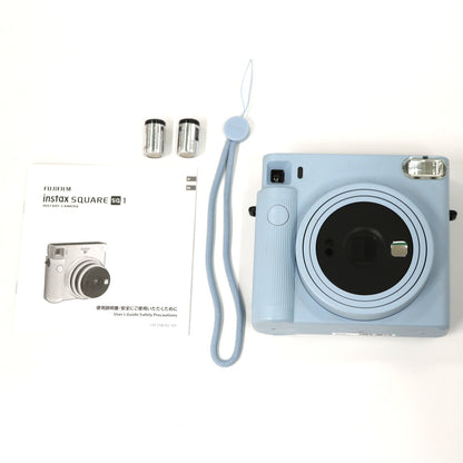 富士フイルム instax SQUARE SQ1 インスタントカメラ チェキ sq1-bl  グレイシャーブルー 整備済みアウトレット品 [中古(A)]
