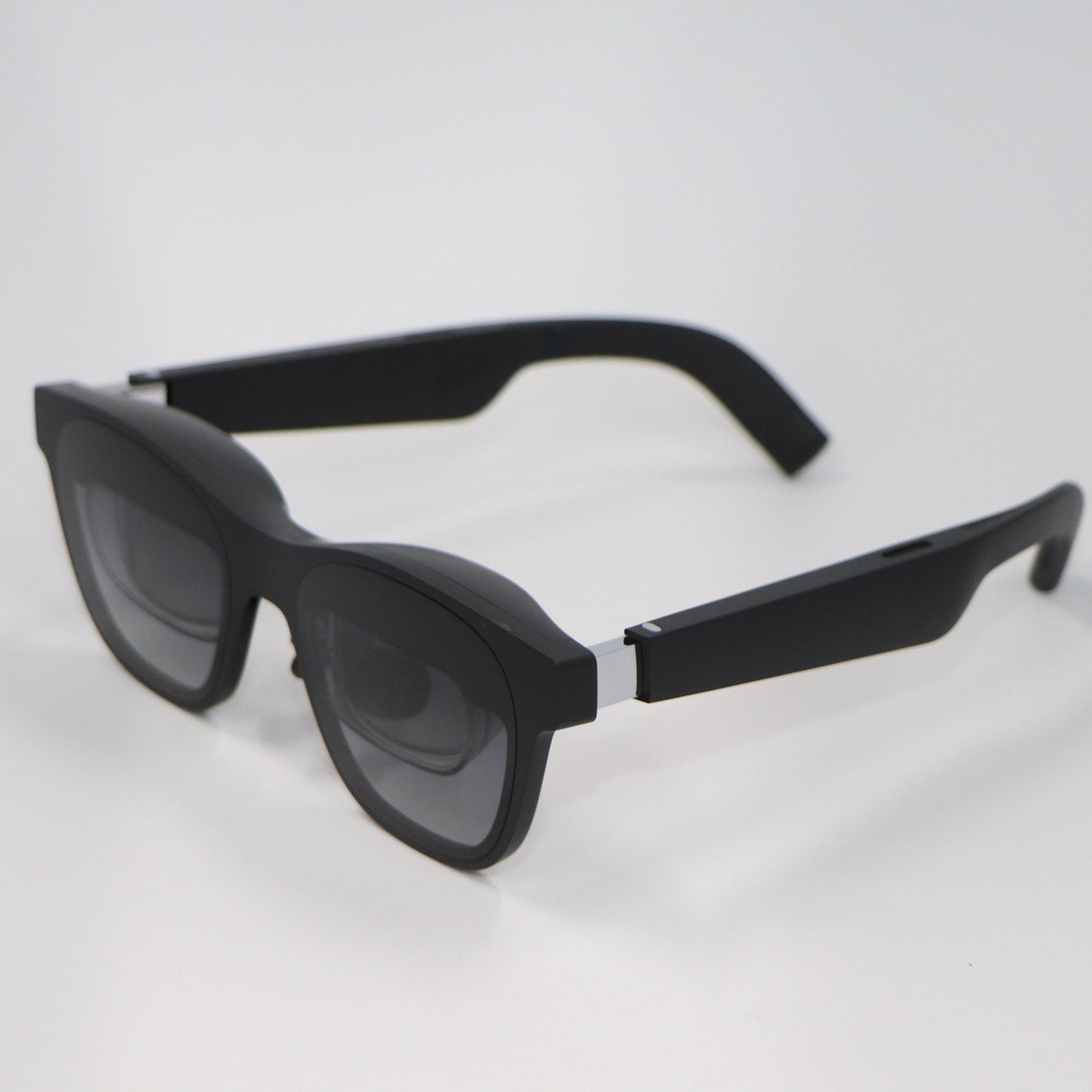 [中古(A)] XREAL AIR2 スマートグラス　x1004-g [非常に良い]