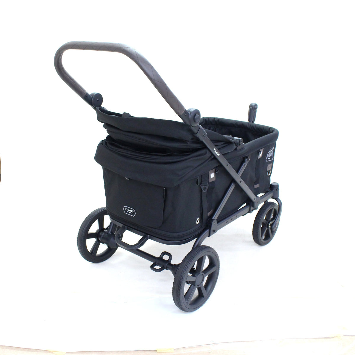 コンビ ペット用カート フィカゴー クロス 【耐荷重100kg大型ペットカート】　4711233398517  ブラック 整備済みアウトレット品 [中古(C)]