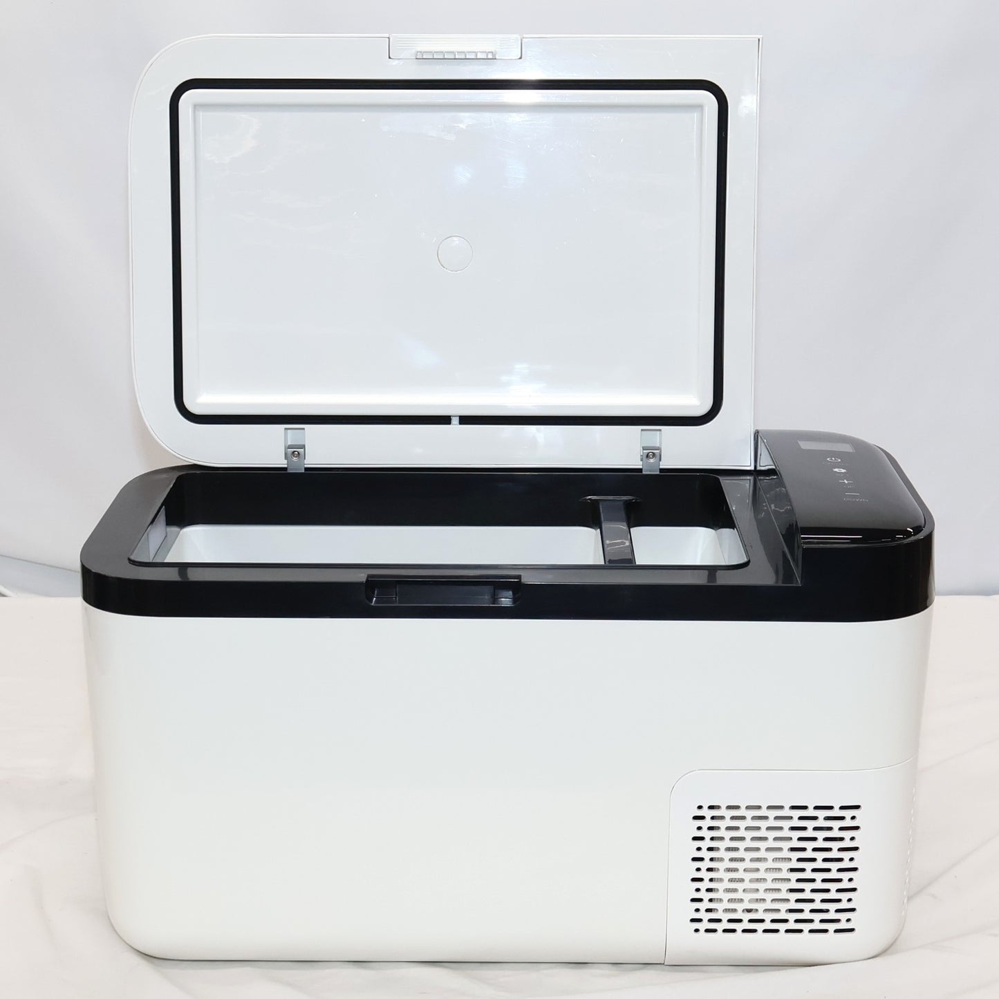 [20L]クラカ(kuraca) ポータブル冷蔵 冷凍庫 KFERA-20-WH　kfera-20-wh  ホワイト 整備済みアウトレット品 [良い(B)]