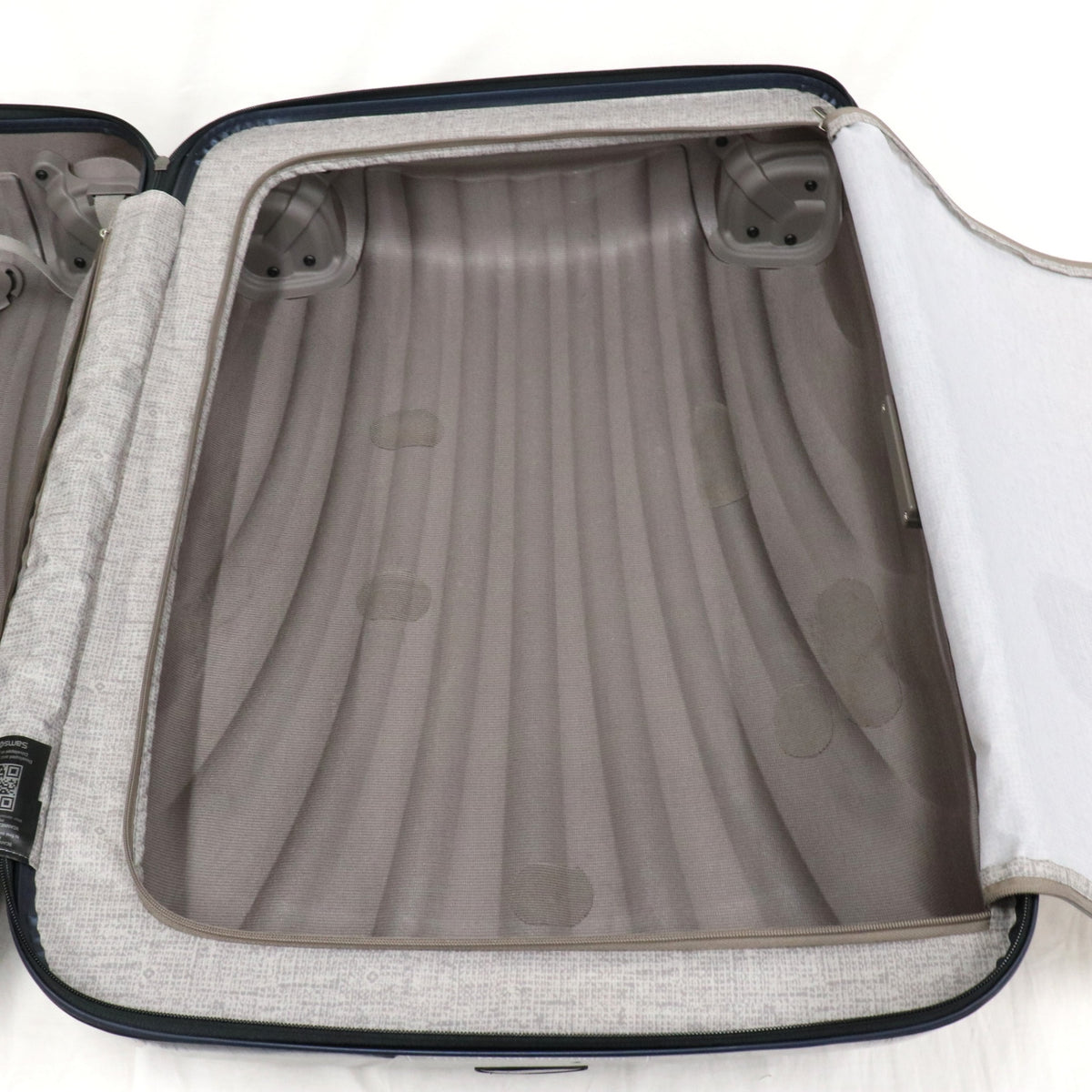 [8-10泊向けサイズ]サムソナイト シーライト スピナー75 94L ハードスーツケース samsonite-clite75-mbl  ミッドナイトブルー 整備済みアウトレット品 [中古(C)]