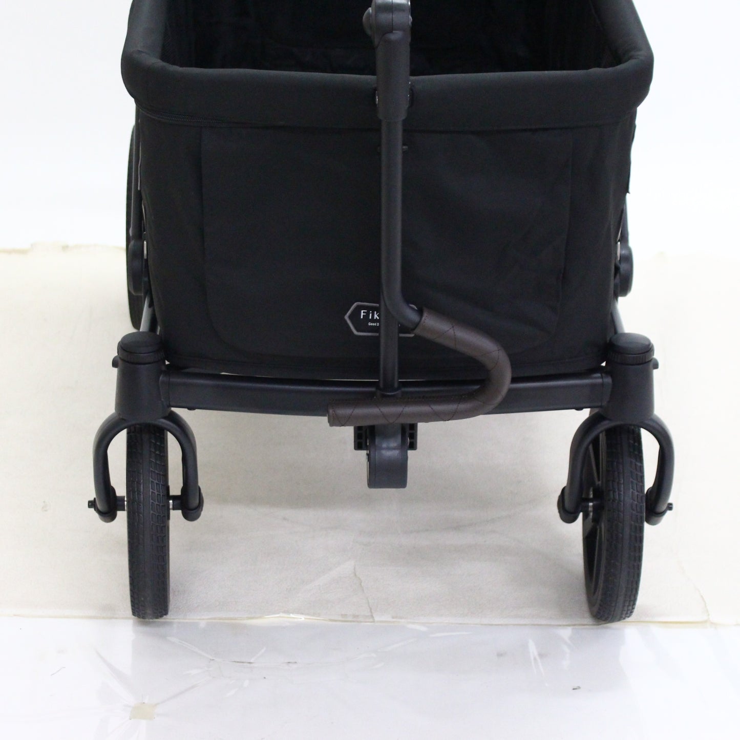 [中古(C)] コンビ ペット用カート フィカゴー クロス 【耐荷重100kg大型ペットカート】 ブラック4711233398517　[可]