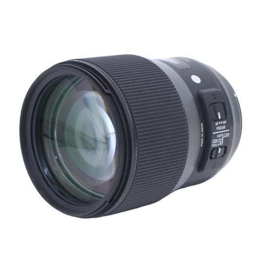 [中古(B)] シグマ 135mm F1.8 DG HSM Art 単焦点レンズ (CANON EFマウント) 240547 [良い]