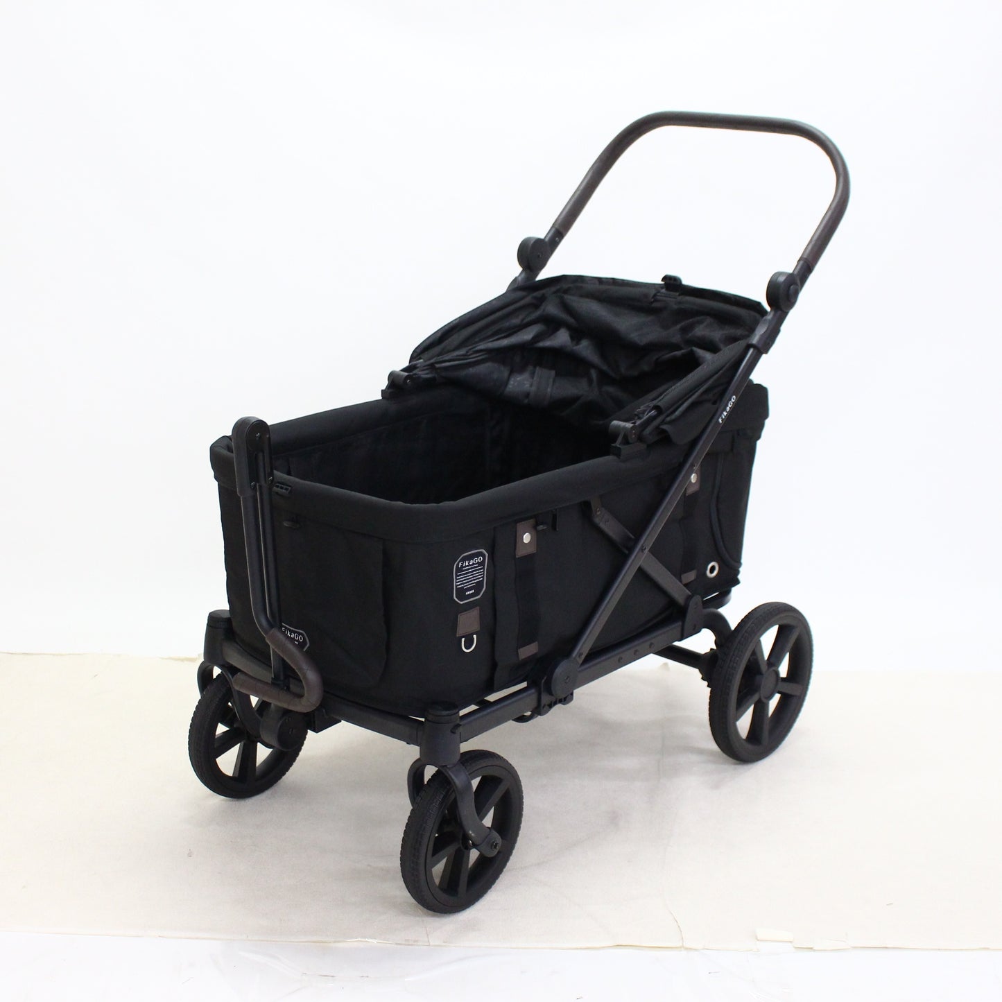 [中古(C)] コンビ ペット用カート フィカゴー クロス 【耐荷重100kg大型ペットカート】 ブラック4711233398517　[可]
