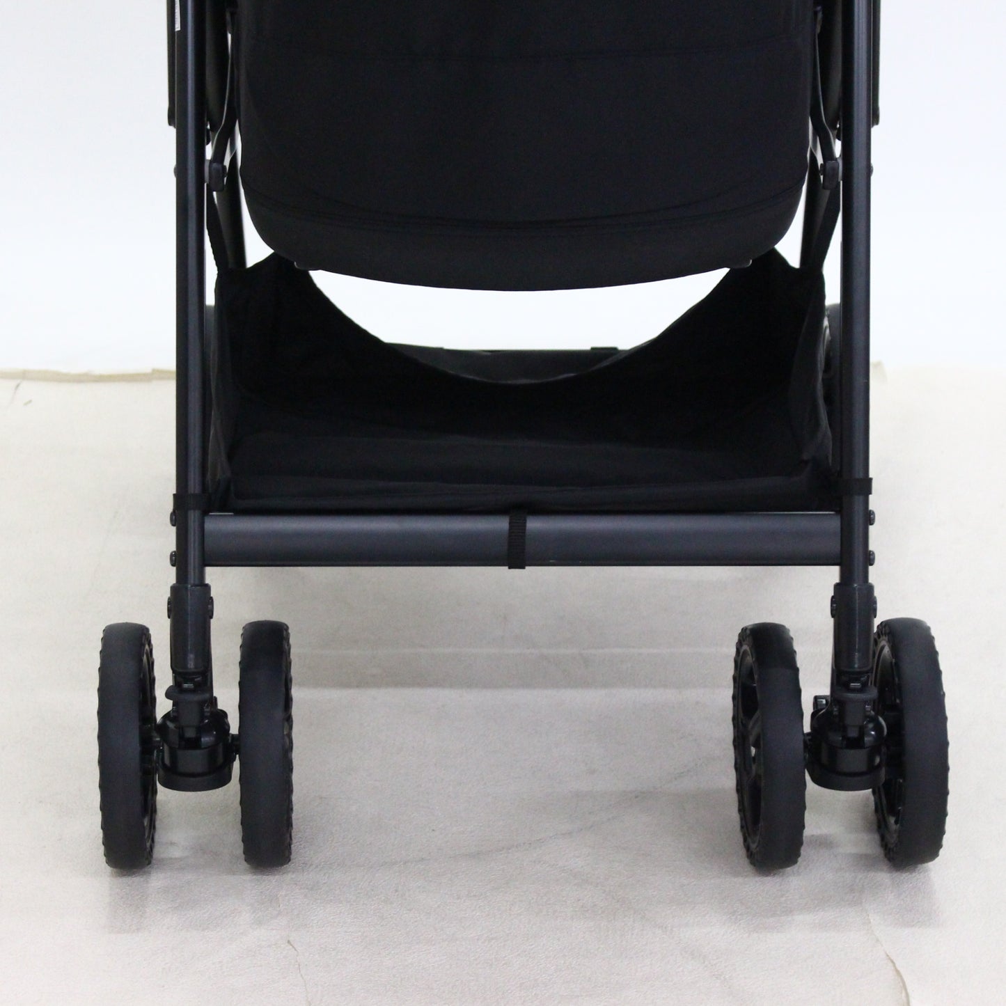 [中古(C)] コンビ ペット用カート ミリクランアルファロング カラパナブラック 4972990197878　[可]