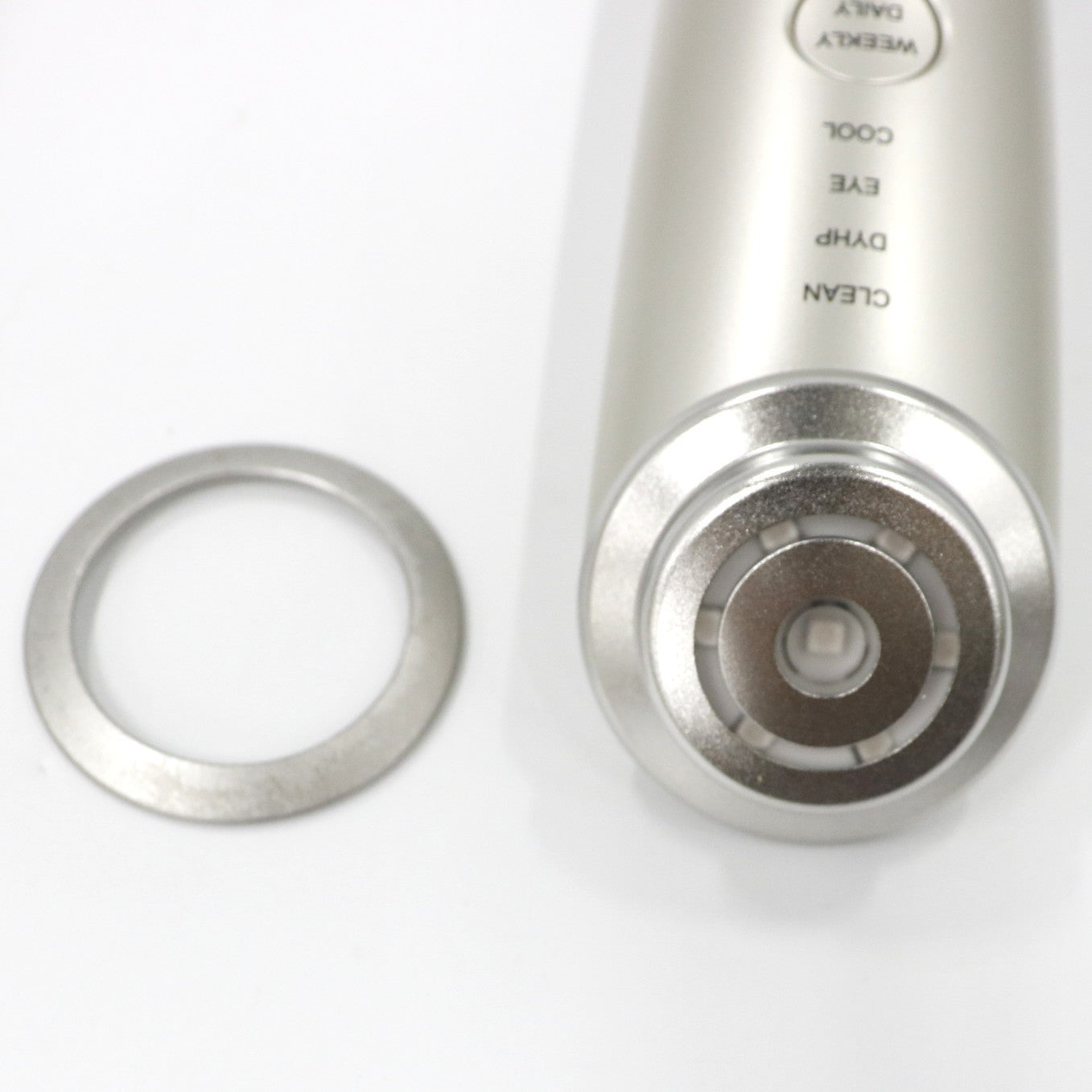 [中古(C)] ヤーマン フォトプラス シャイニー ネオ YJFM18N シャンパンゴールド yjfm18n[可]