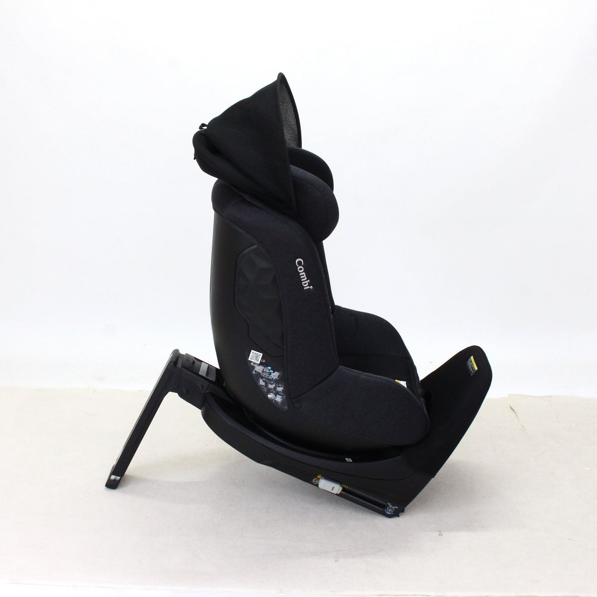 コンビ クルムーヴ R129 エッグショック CA チャイルドシート (ISOFIX固定 / R129適合) 4972990186018   整備済みアウトレット品 [中古(C)]