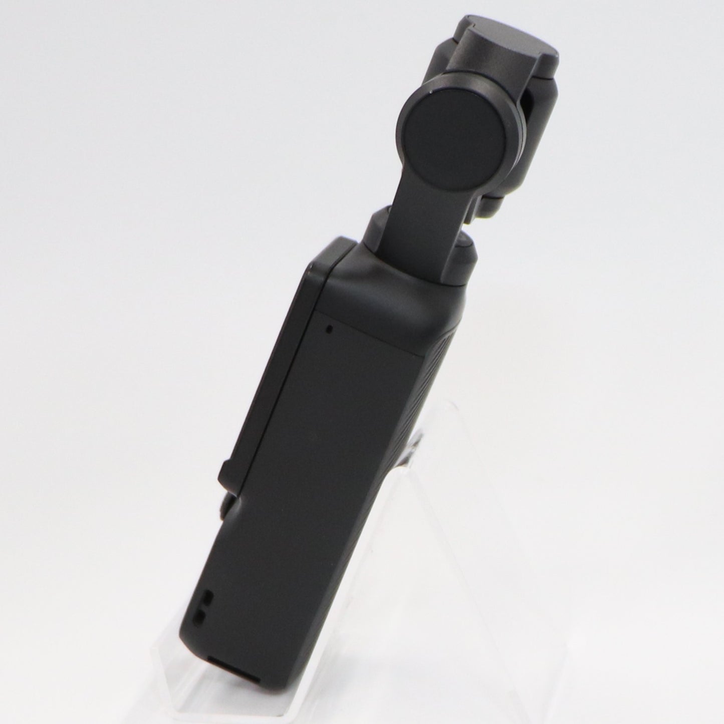 DJI Osmo Pocket 3 Creator Combo 3軸スタビライザー搭載 ポケットジンバルカメラ  osmopocket-3-combo 整備済みアウトレット品 [中古(C)]