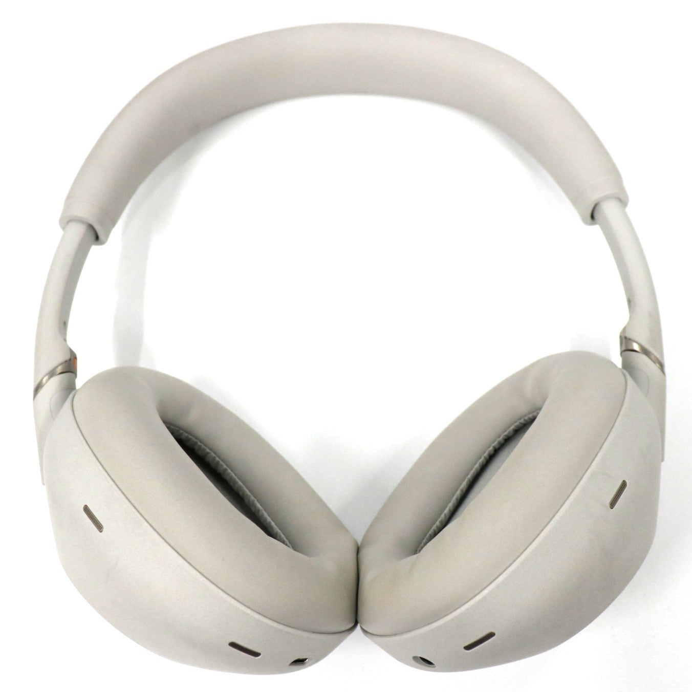 [中古(C)] ソニー WH-1000XM6 ワイヤレスノイズキャンセリングヘッドホンwh-1000xm6-p プラチナシルバー[可]