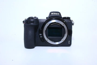 [中古(B)] ニコン Z6 II ボディ ミラーレス一眼　nikon-z6-2-body [良い]