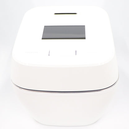 [中古(B)] [5.5合炊き] 東芝 炎匠炊き RC-10ZWV 真空圧力IH 炊飯器 ホワイト [良い]