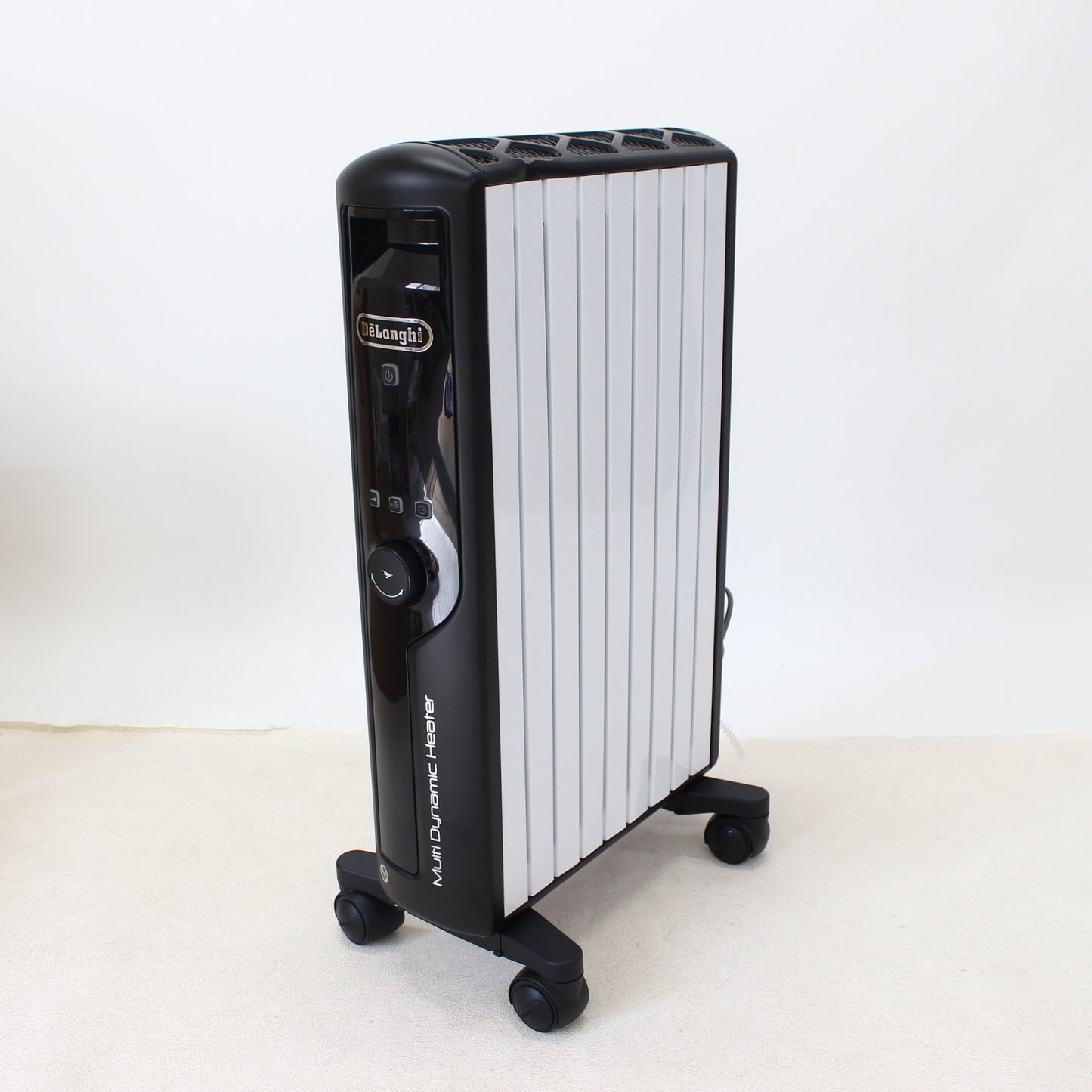 [中古(C)] [2020年発売モデル] デロンギ マルチダイナミックヒーター MDHU12-BK 1200W ピュアホワイト＋マットブラック (暖房目安 8～10畳) mdhu12-bk　[可]