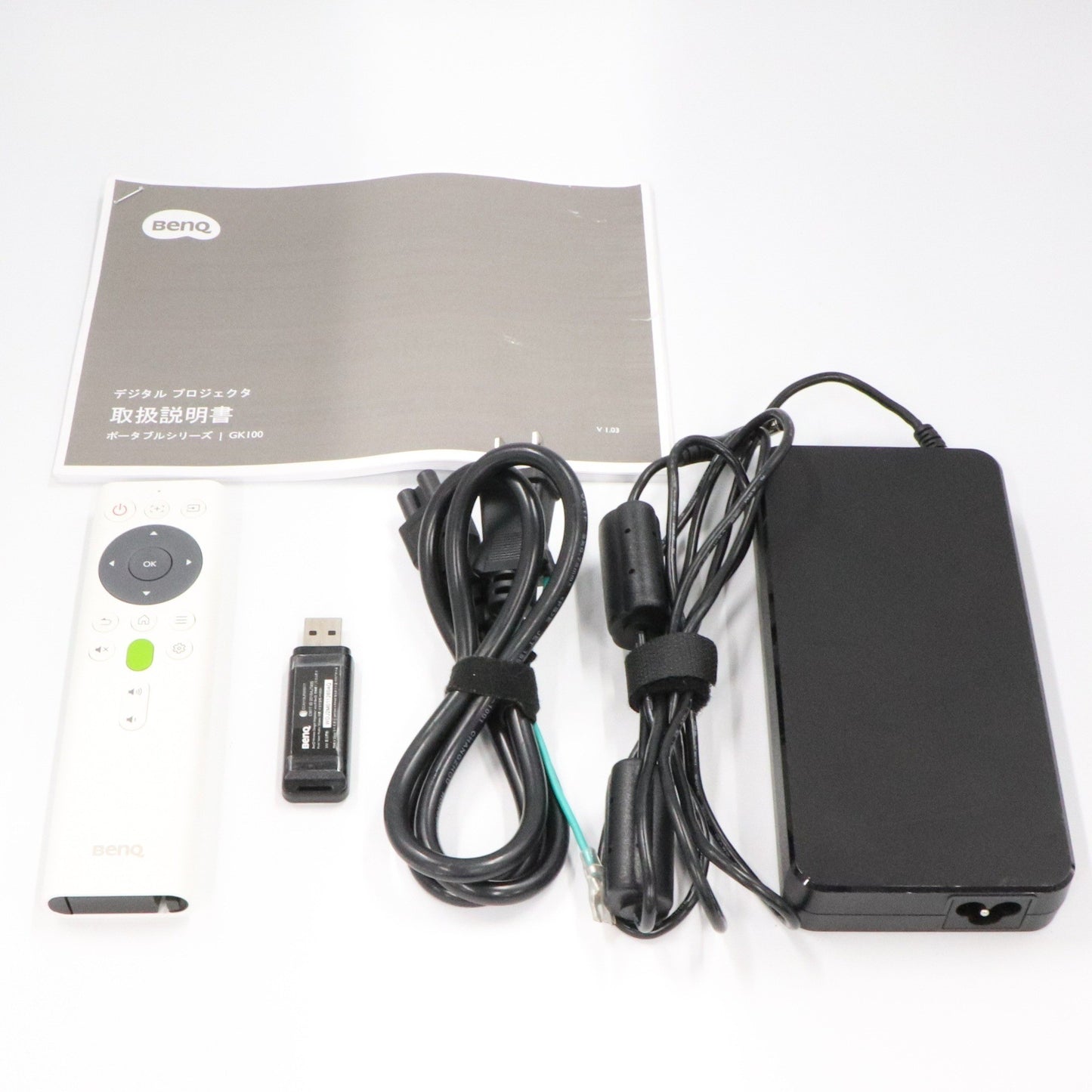 BenQ GK100【4K・短焦点・LEDプロジェクター】（1000ルーメン / DLP/オートフォーカス/Android 6.0 / ワイヤレス対応 / 10W × 2 treVoloスピーカー/長寿命LED光源採用）